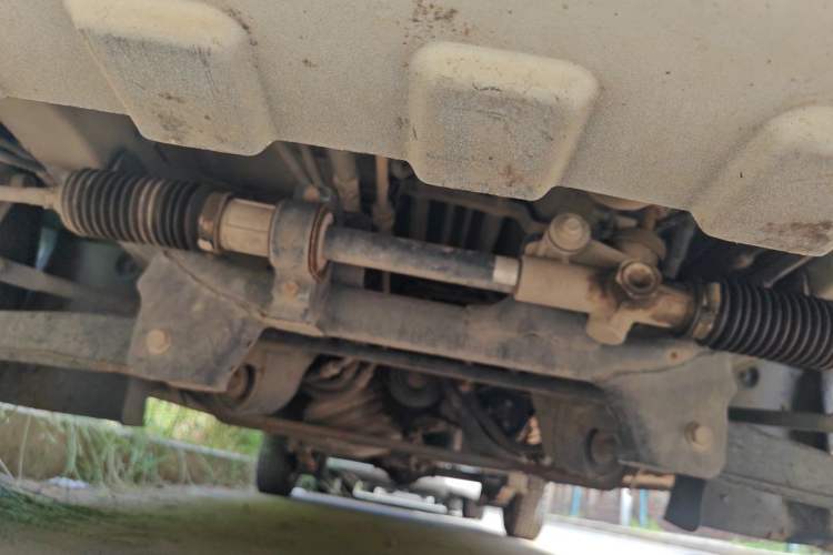 Used Dongfeng Xiaokang C37 2016 1.5L Standard II DK15-06 Chassis Front
