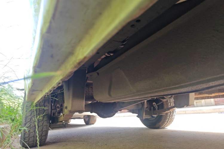 Used Dongfeng Xiaokang C37 2016 1.5L Standard II DK15-06 Chassis Rear Right