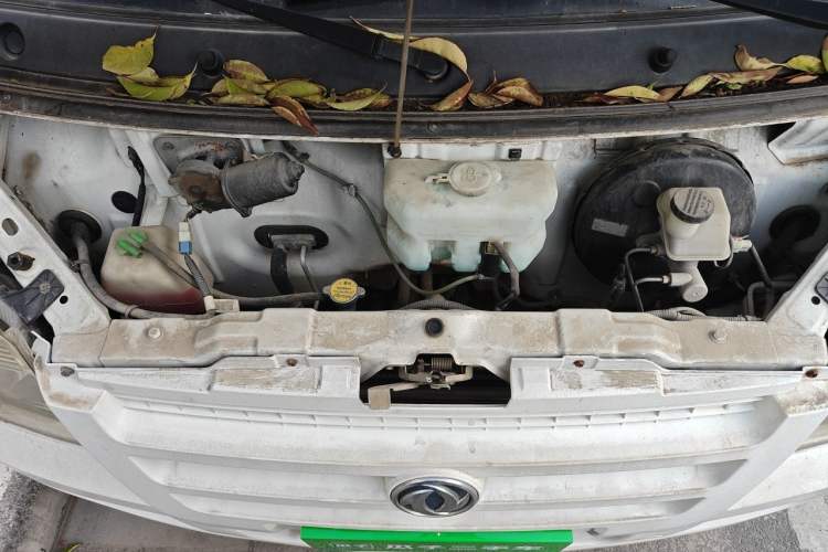 Used Dongfeng Xiaokang C37 2016 1.5L Standard II DK15-06 Engine Bay