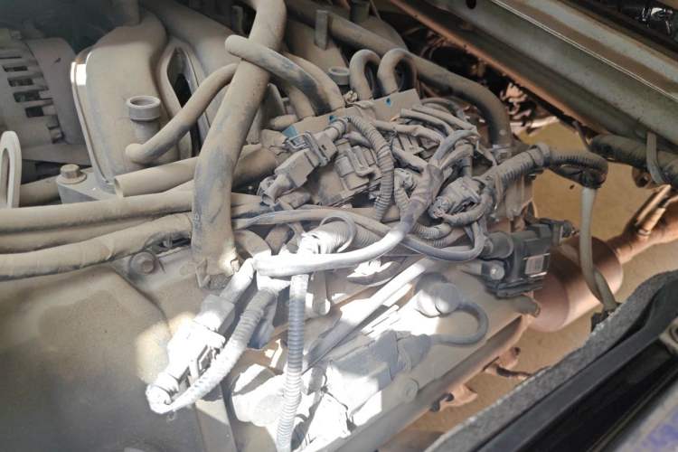 Used Dongfeng Xiaokang C37 2016 1.5L Standard II DK15-06 Engine Bay