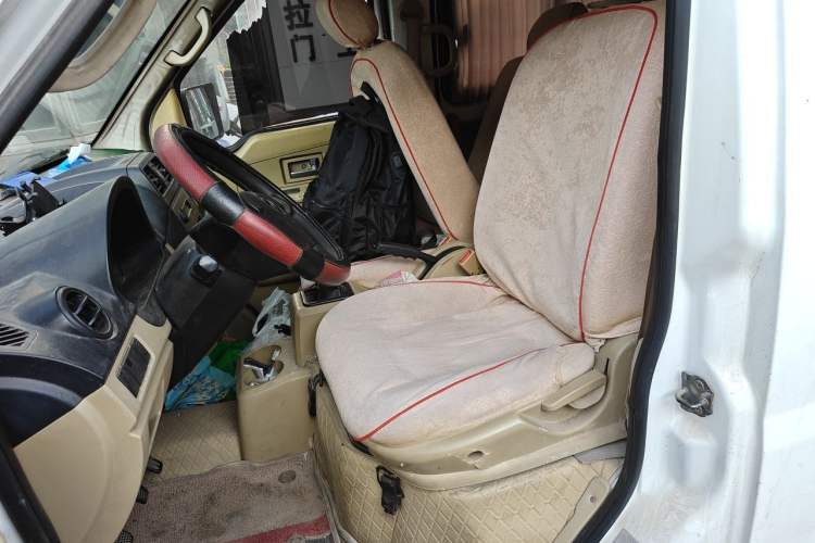 Used Dongfeng Xiaokang C37 2016 1.5L Standard II DK15-06 Left Front Seat