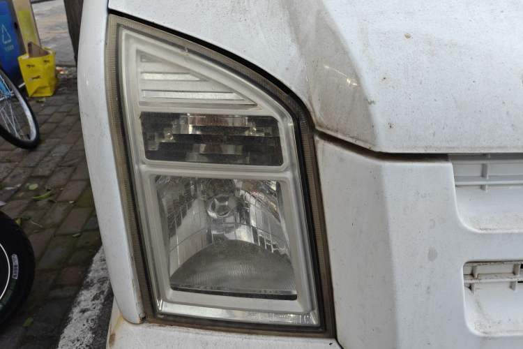 Used Dongfeng Xiaokang C37 2016 1.5L Standard II DK15-06 Right Front Headlight