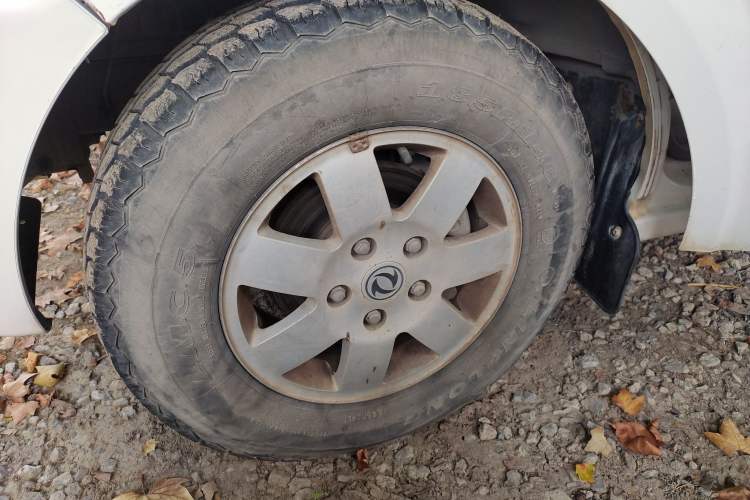 Used Dongfeng Xiaokang C37 2016 1.5L Standard II DK15-06 Right Front Wheel Hub
