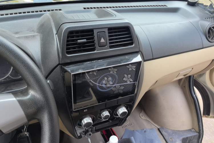 Used Dongfeng Xiaokang C37 2016 1.5L Standard II DK15-06 Audio And AC Panel