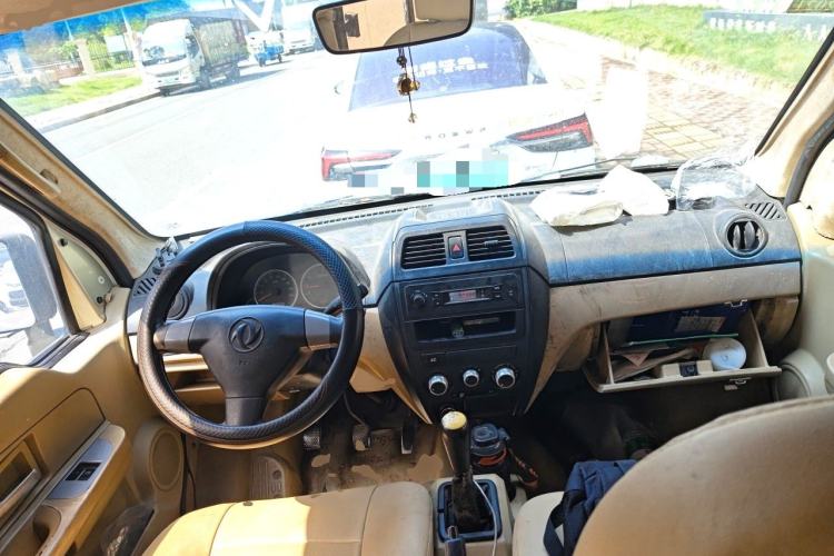 Used Dongfeng Xiaokang C37 2016 1.5L Standard II DK15-06 Center Console