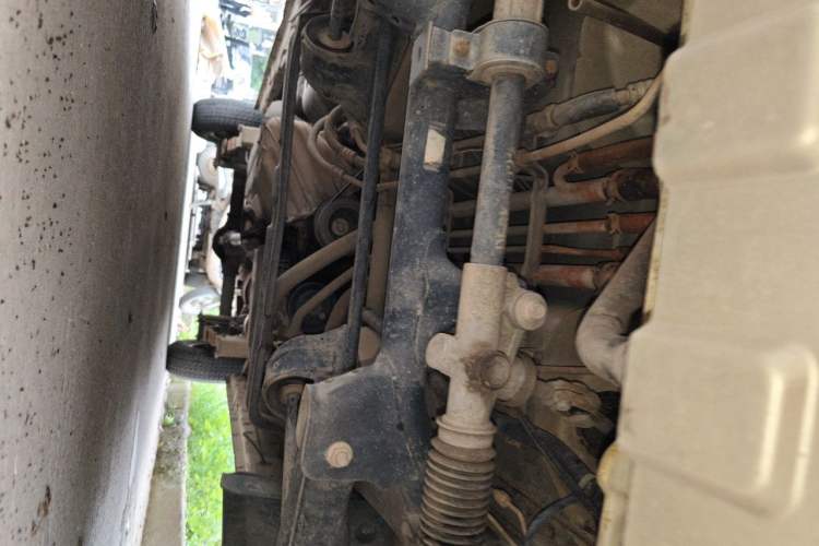Used Dongfeng Xiaokang C37 2016 1.5L Standard II DK15-06 Chassis Front
