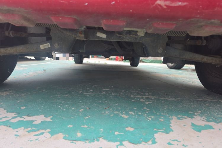 Used Dongfeng Xiaokang C37 2016 1.5L Standard II DK15-06 Chassis Front