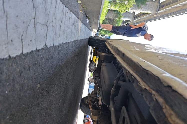 Used Dongfeng Xiaokang C37 2016 1.5L Standard II DK15-06 Chassis Front Right