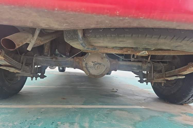 Used Dongfeng Xiaokang C37 2016 1.5L Standard II DK15-06 Chassis Rear