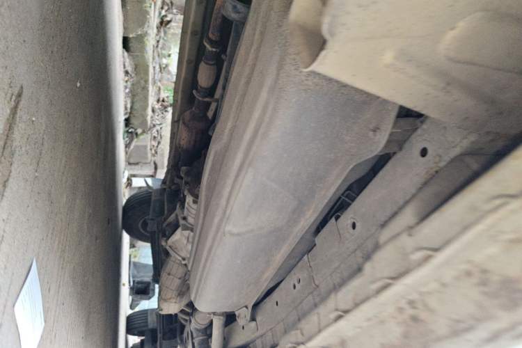 Used Dongfeng Xiaokang C37 2016 1.5L Standard II DK15-06 Chassis Rear Right