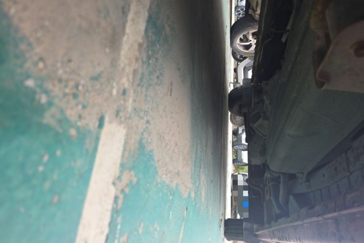 Used Dongfeng Xiaokang C37 2016 1.5L Standard II DK15-06 Chassis Rear Right