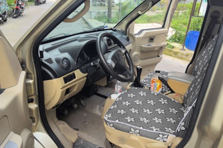 Used Dongfeng Xiaokang C37 2016 1.5L Standard II DK15-06 Driver Seat