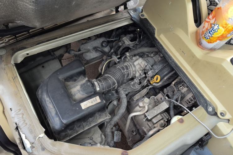 Used Dongfeng Xiaokang C37 2016 1.5L Standard II DK15-06 Engine Bay Right