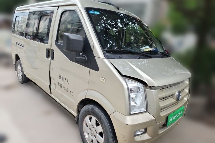 Used Dongfeng Xiaokang C37 2016 1.5L Standard II DK15-06 Front Right 45 Deg