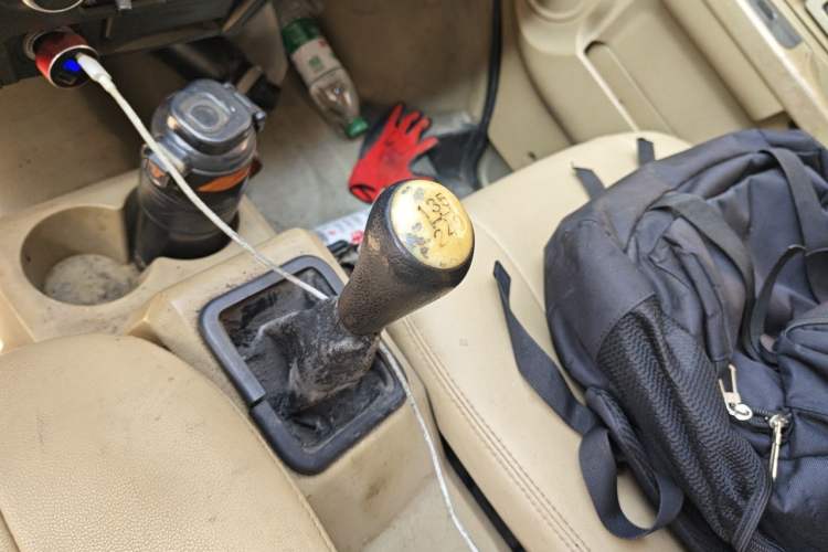 Used Dongfeng Xiaokang C37 2016 1.5L Standard II DK15-06 Gear Lever