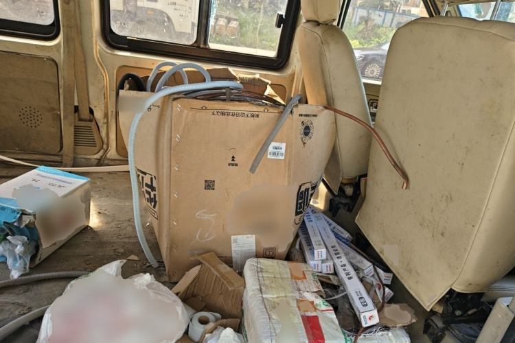 Used Dongfeng Xiaokang C37 2016 1.5L Standard II DK15-06 Left Rear Seat