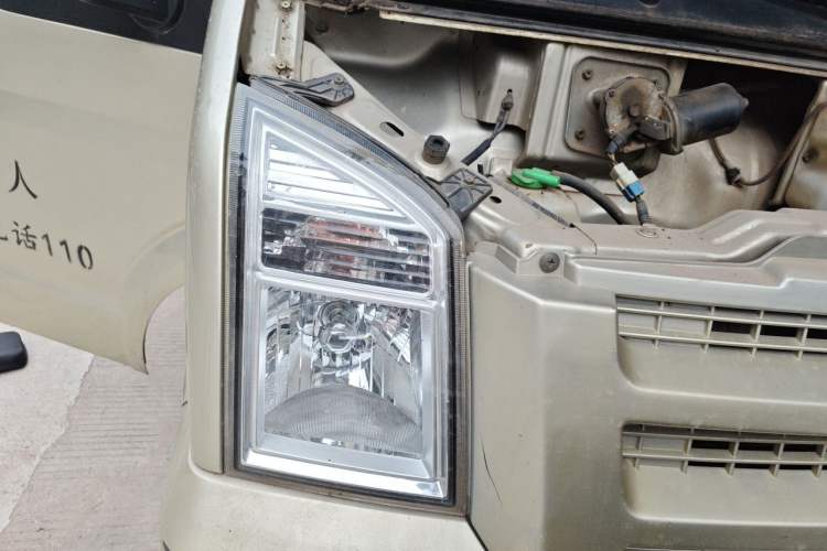 Used Dongfeng Xiaokang C37 2016 1.5L Standard II DK15-06 Right Front Headlight