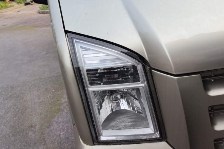 Used Dongfeng Xiaokang C37 2016 1.5L Standard II DK15-06 Right Front Headlight