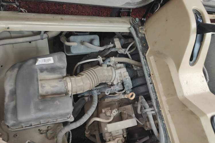 Used Dongfeng Xiaokang C37 2018 1.5L Premium II DK15 Engine Bay Right
