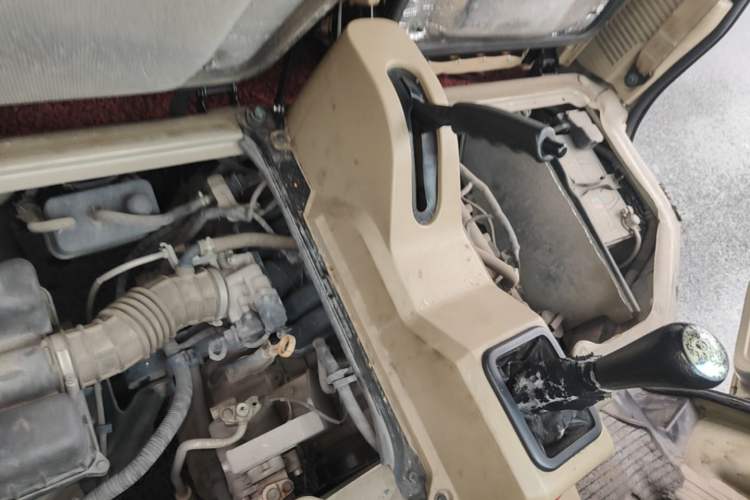 Used Dongfeng Xiaokang C37 2018 1.5L Premium II DK15 Engine Bay