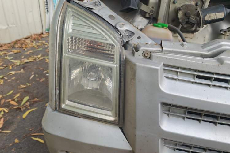 Used Dongfeng Xiaokang C37 2018 1.5L Premium II DK15 Right Front Headlight