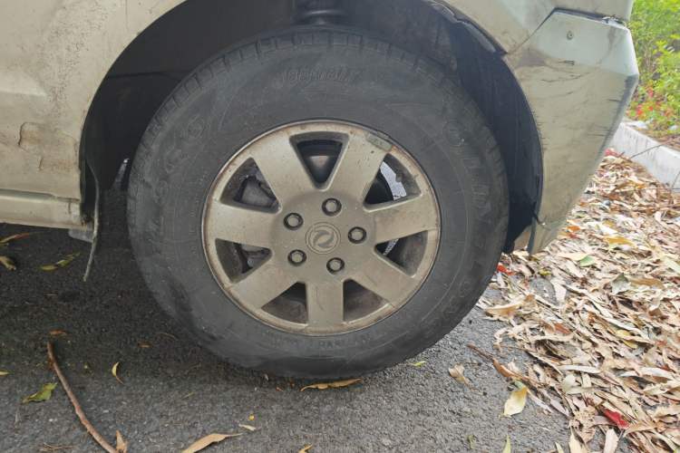 Used Dongfeng Xiaokang C37 2018 1.5L Premium II DK15 Right Front Wheel Hub