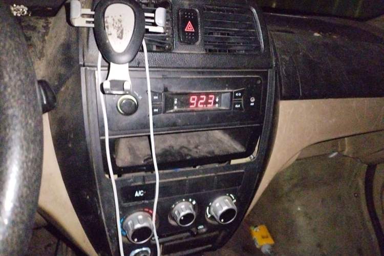 Used Dongfeng Xiaokang C37 2018 1.5L Premium II DK15 Audio And AC Panel