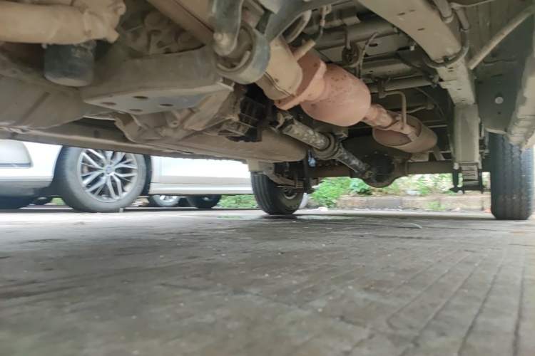 Used Dongfeng Xiaokang C37 2018 1.5L Premium II DK15 Chassis Front Left