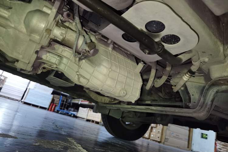 Used Dongfeng Xiaokang C37 2018 1.5L Premium II DK15 Chassis Front Right
