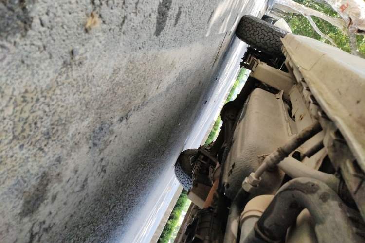 Used Dongfeng Xiaokang C37 2018 1.5L Premium II DK15 Chassis Front Right