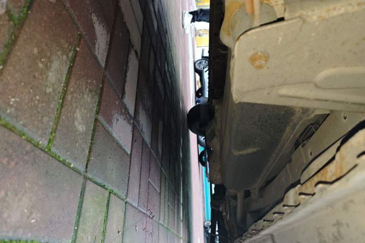 Used Dongfeng Xiaokang C37 2018 1.5L Premium II DK15 Chassis Rear Right
