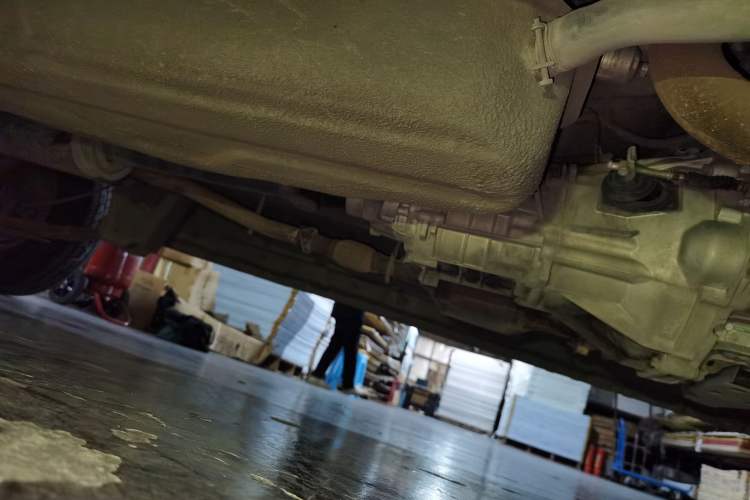 Used Dongfeng Xiaokang C37 2018 1.5L Premium II DK15 Chassis Rear Right