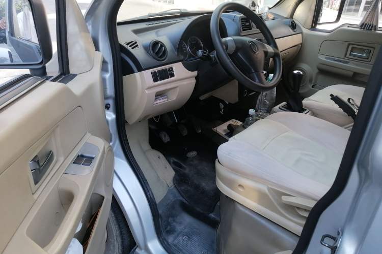 Used Dongfeng Xiaokang C37 2018 1.5L Premium II DK15 Driver Seat