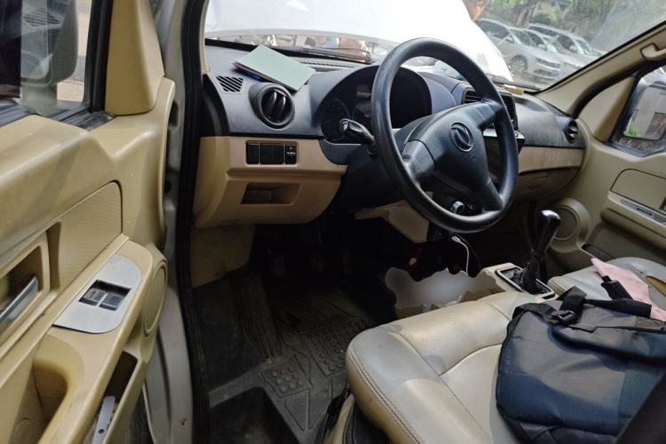 Used Dongfeng Xiaokang C37 2018 1.5L Premium II DK15 Driver Seat