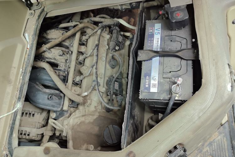 Used Dongfeng Xiaokang C37 2018 1.5L Premium II DK15 Engine Bay