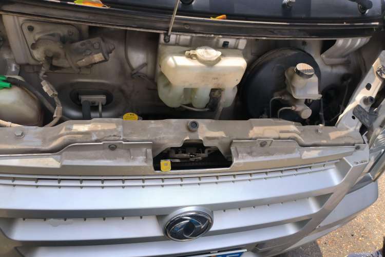 Used Dongfeng Xiaokang C37 2018 1.5L Premium II DK15 Engine Bay