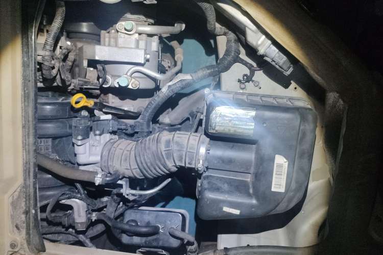 Used Dongfeng Xiaokang C37 2018 1.5L Premium II DK15 Engine Bay
