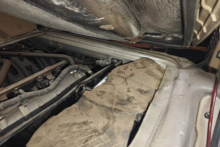 Used Dongfeng Xiaokang C37 2018 1.5L Premium II DK15 Engine Bay Left