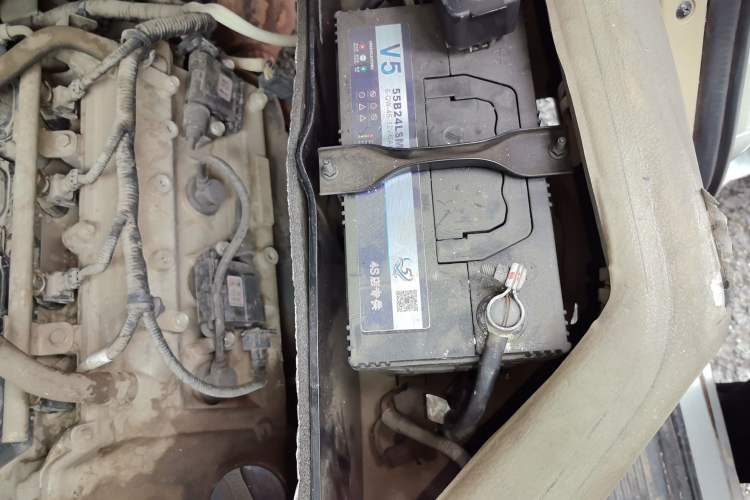 Used Dongfeng Xiaokang C37 2018 1.5L Premium II DK15 Engine Bay Left