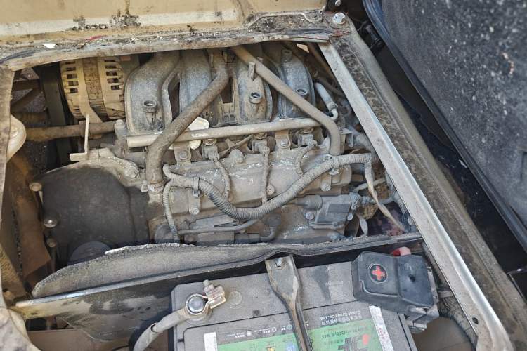 Used Dongfeng Xiaokang C37 2018 1.5L Premium II DK15 Engine Bay Left