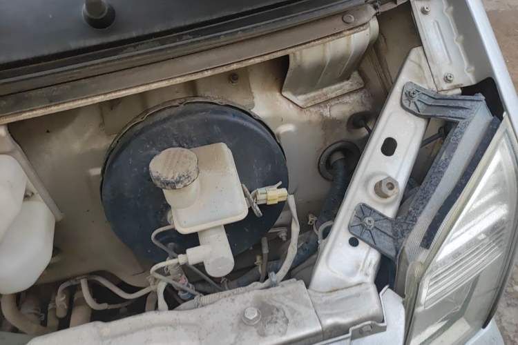 Used Dongfeng Xiaokang C37 2018 1.5L Premium II DK15 Engine Bay Left