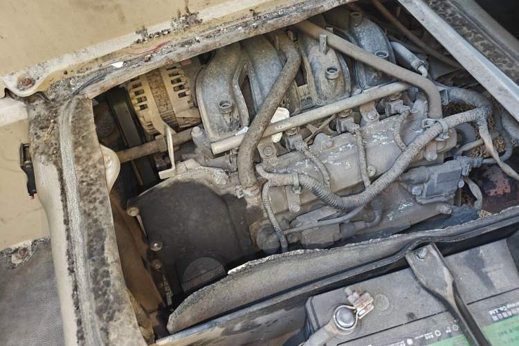 Used Dongfeng Xiaokang C37 2018 1.5L Premium II DK15 Engine Bay Right