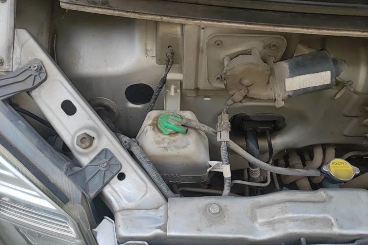 Used Dongfeng Xiaokang C37 2018 1.5L Premium II DK15 Engine Bay Right
