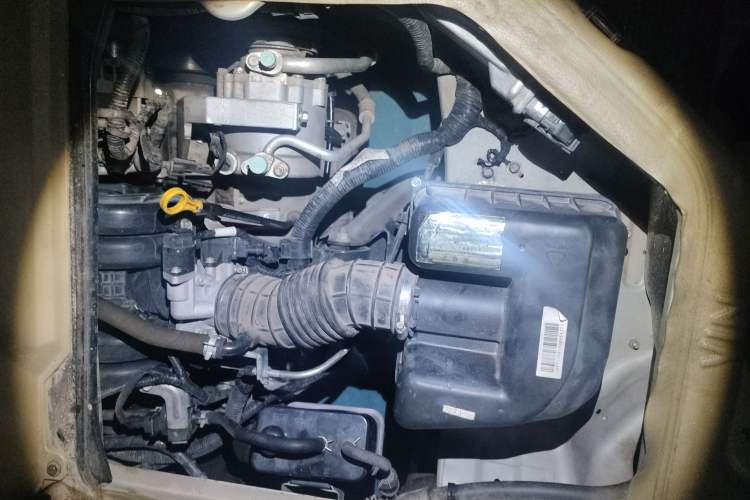 Used Dongfeng Xiaokang C37 2018 1.5L Premium II DK15 Engine Bay Right