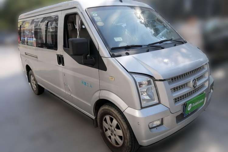 Used Dongfeng Xiaokang C37 2018 1.5L Premium II DK15 Front Right 45 Deg