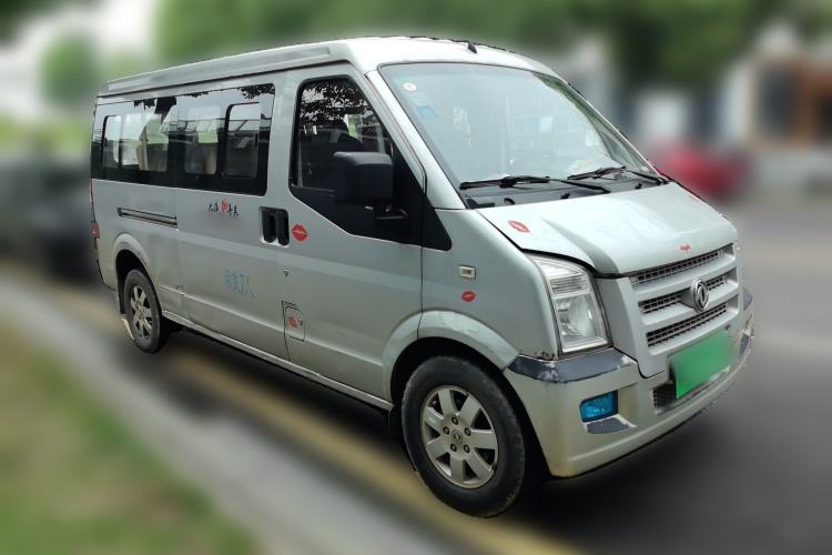 Used Dongfeng Xiaokang C37 2018 1.5L Premium II DK15 Front Right 45 Deg