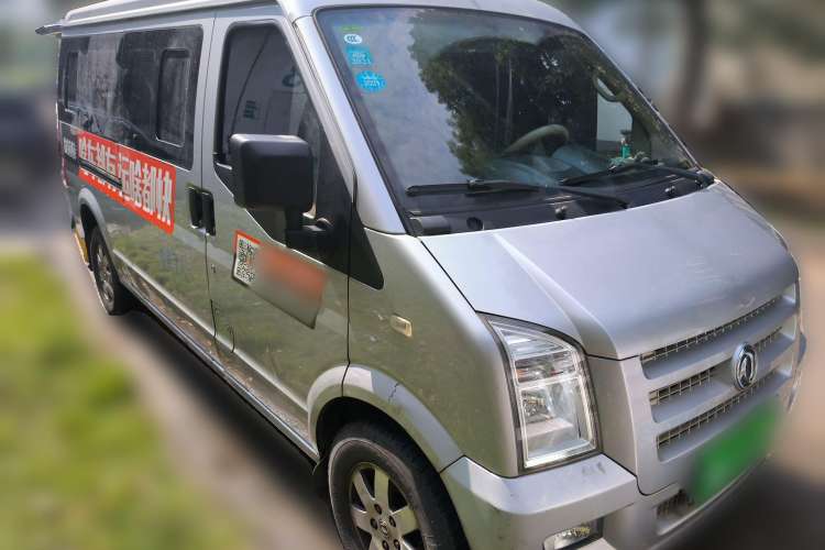 Used Dongfeng Xiaokang C37 2018 1.5L Premium II DK15 Front Right 45 Deg