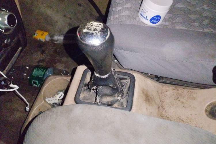 Used Dongfeng Xiaokang C37 2018 1.5L Premium II DK15 Gear Lever