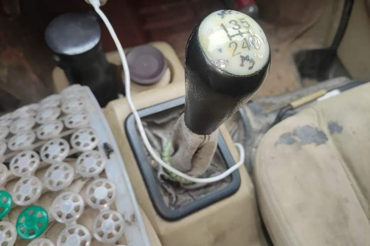 Used Dongfeng Xiaokang C37 2018 1.5L Premium II DK15 Gear Lever
