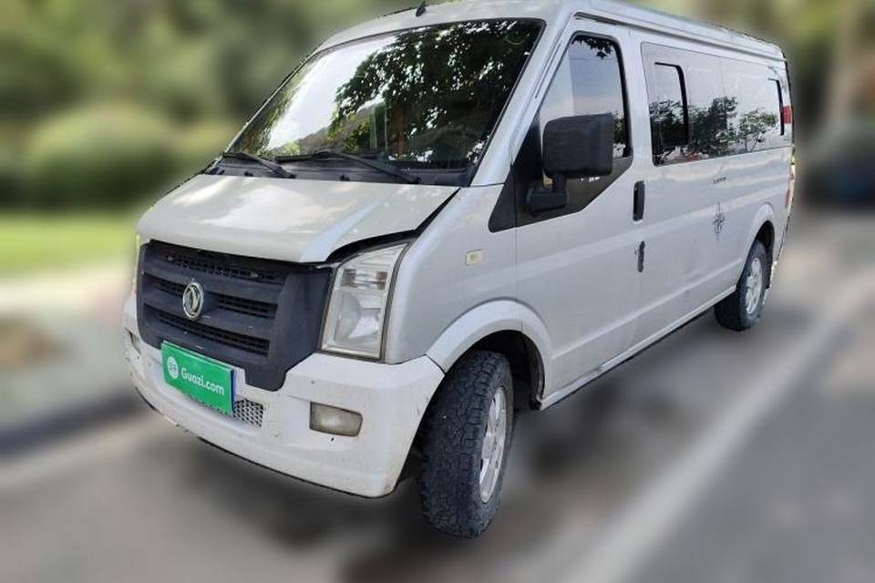 Dongfeng Xiaokang C37 2018